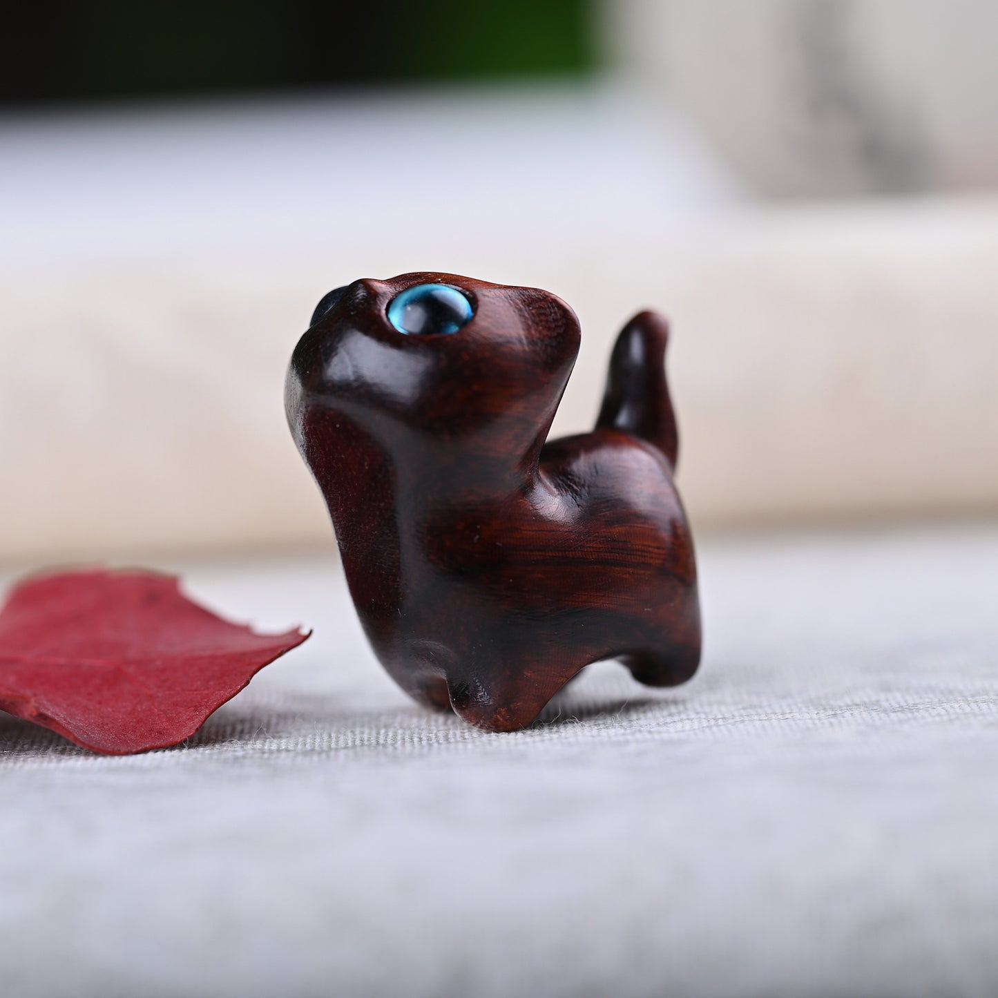 Curious Cat Carving, Guaiac wood/ Rosewood 😻