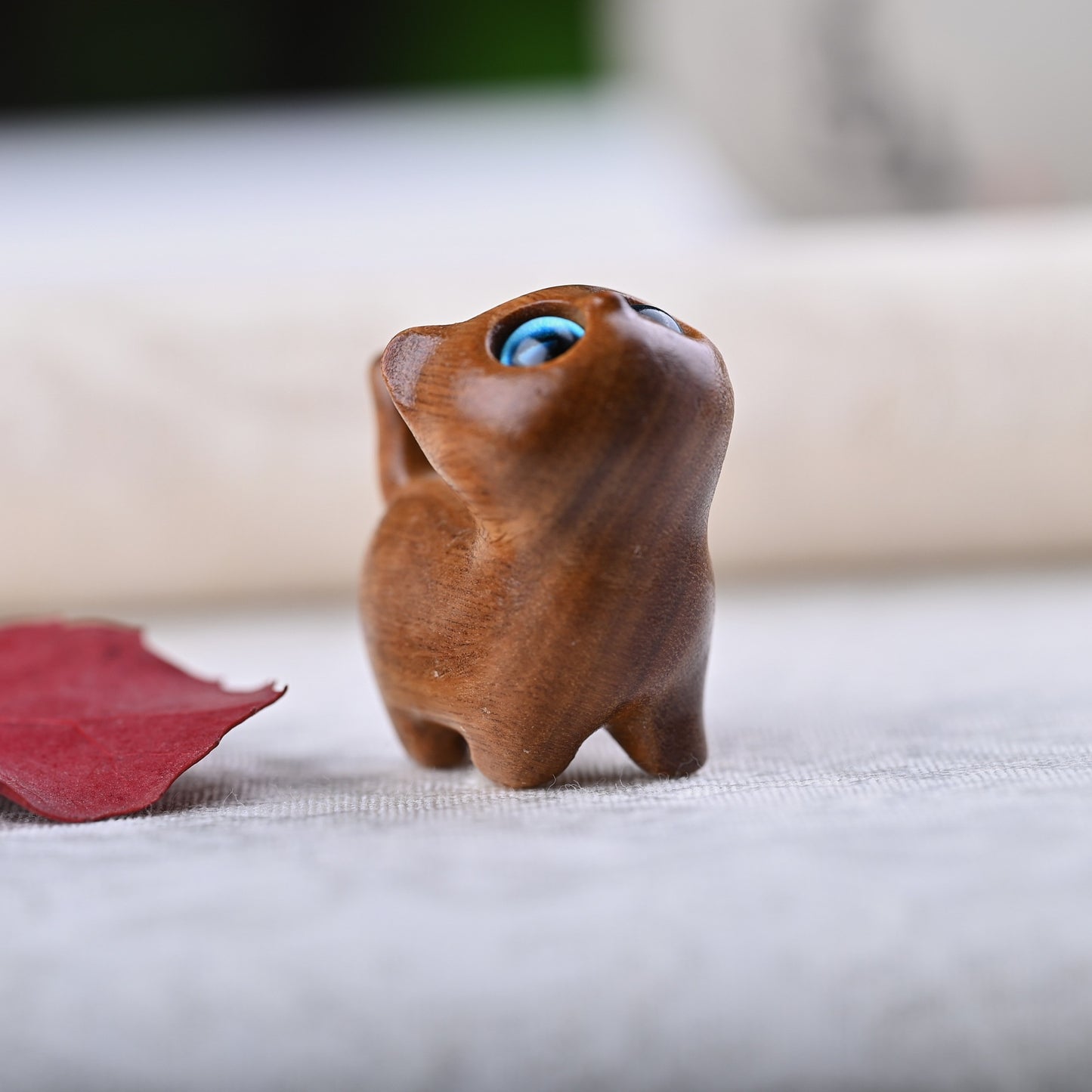 Curious Cat Carving, Guaiac wood/ Rosewood 😻