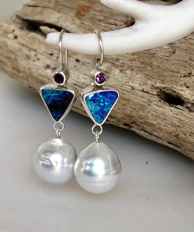 Purple Cuckoo Felsenmeer Blue Opal Pearl Earrings