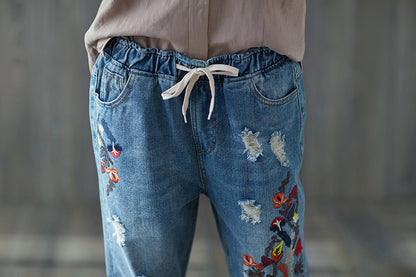 Embroidered Elastic Waist Cropped Jeans
